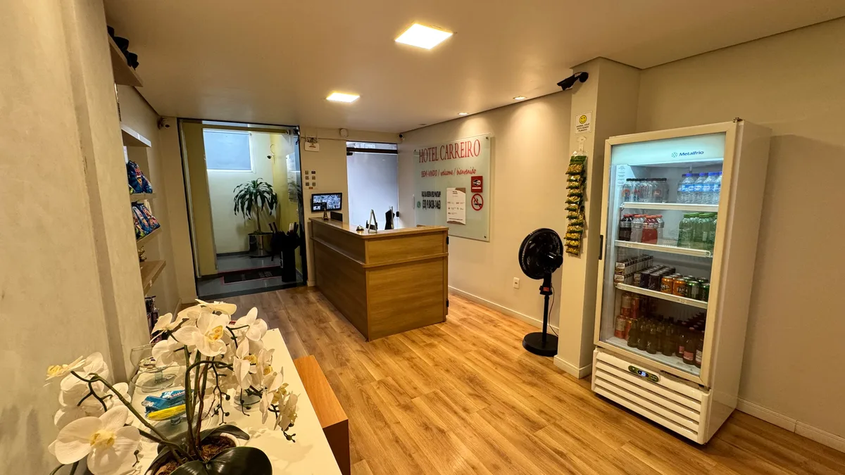 Hotel Carreiro em Inhapim MG — estrutura do hotel no centro da cidade